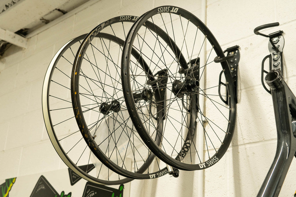 Mountain bike wheels, rims, spokes and hubs